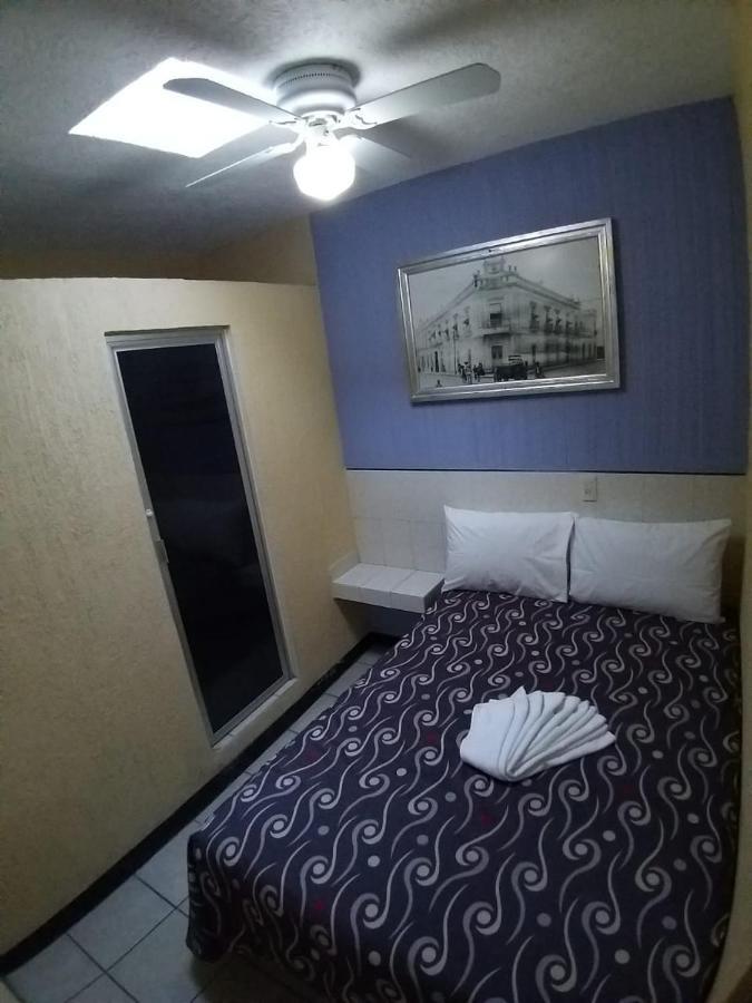 Hotel Aguila Guadalajara Buitenkant foto